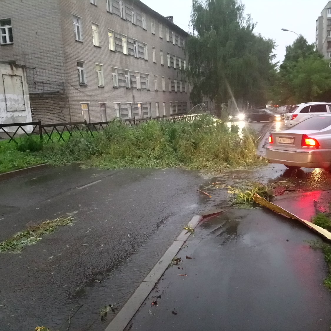 володарского 3