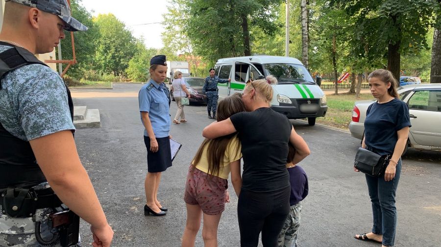 В Ярославле у неблагополучной матери забрали детей