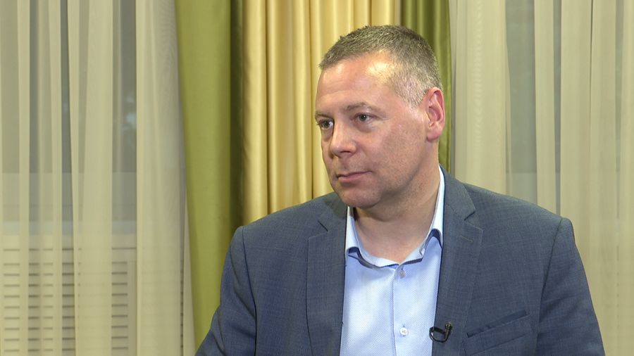 Губернатор Михаил Евраев поздравил жителей Ярославской области с Днем отца