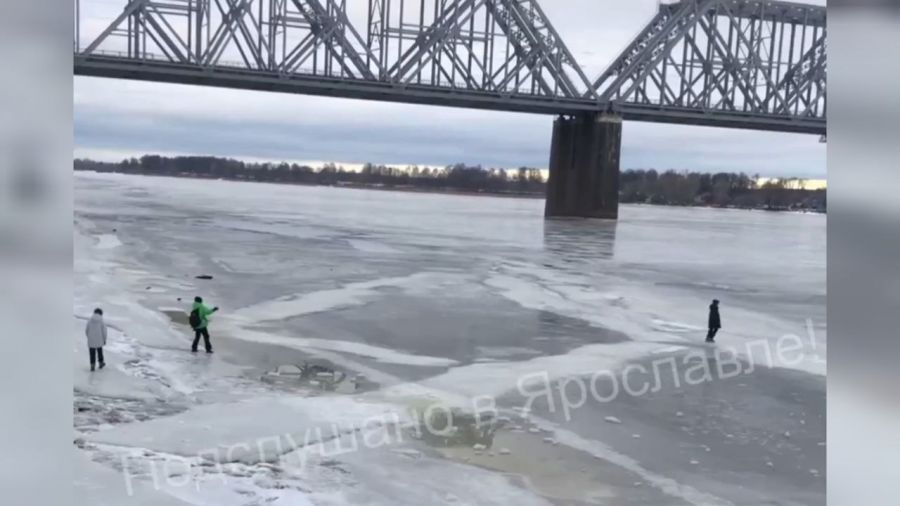 Жителям Ярославля напоминают об опасности выхода на лед