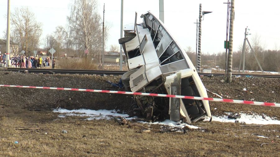Виновникам гибели семи человек на железнодорожном переезде вынесли приговор