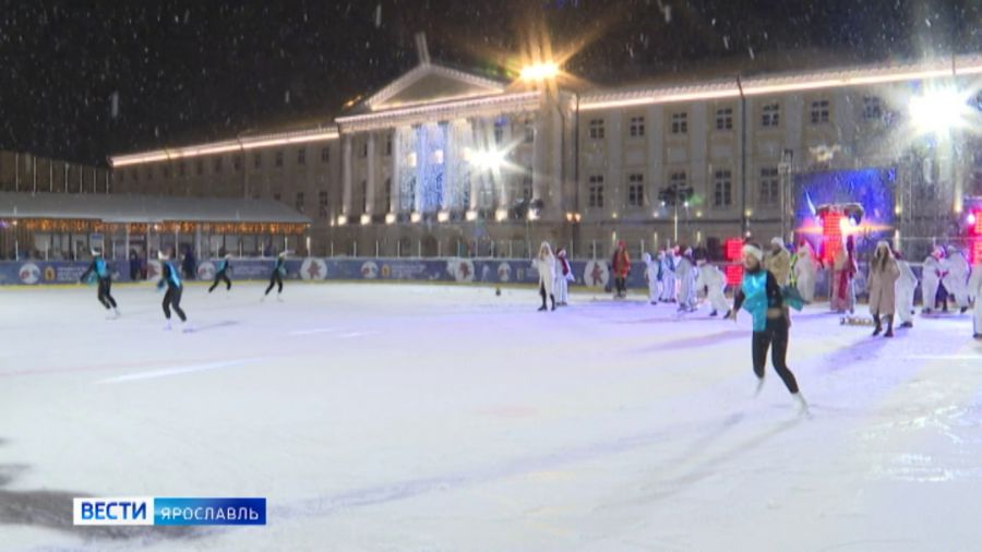 В Ярославле открылся главный городской каток на Советской площади