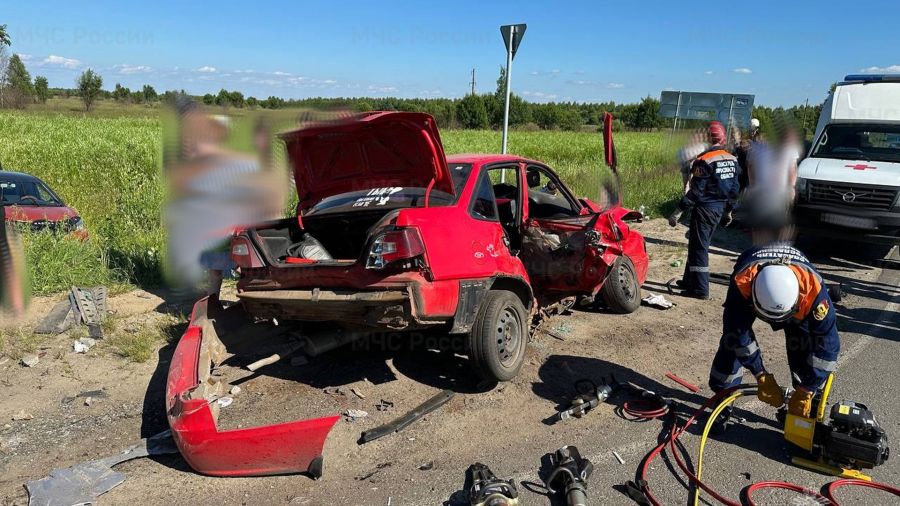 В Минздраве рассказали о состоянии пострадавших в тройном ДТП у Вятского