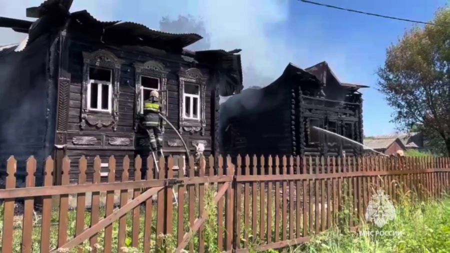 Из-за крупного пожара в деревне Ростовского района проверят содержание противопожарных водоемов