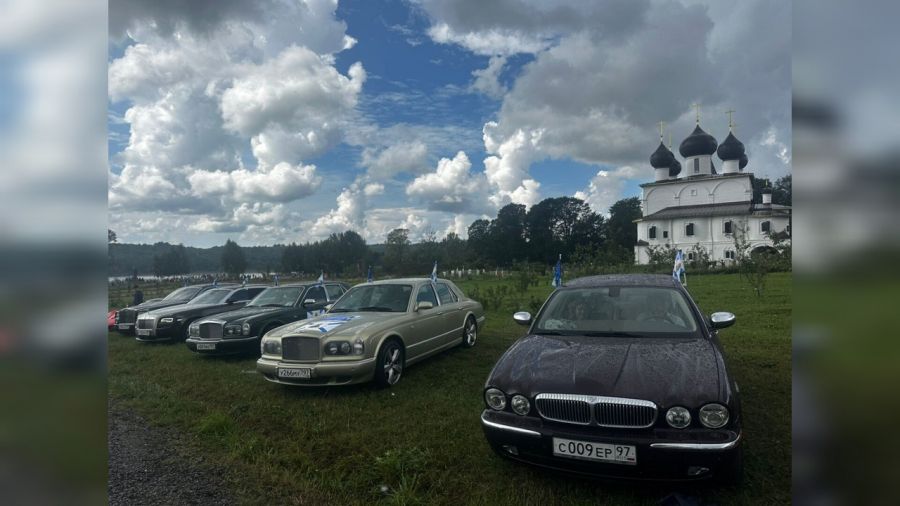 В Хопылево прибыли участники автопробега