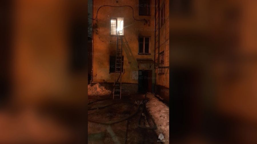 В Ярославле из горящего дома спасли 12 человек