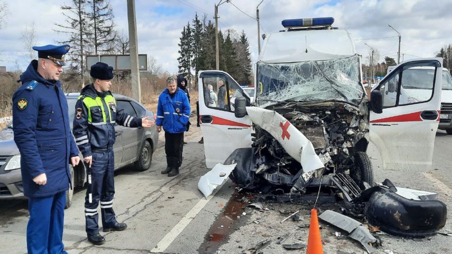 Возбуждено уголовное дело по факту ДТП с участием угнанной «скорой» под Ярославлем