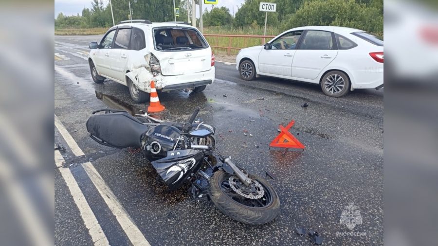 В Рыбинске в результате ДТП пострадали водитель и пассажир мотоцикла