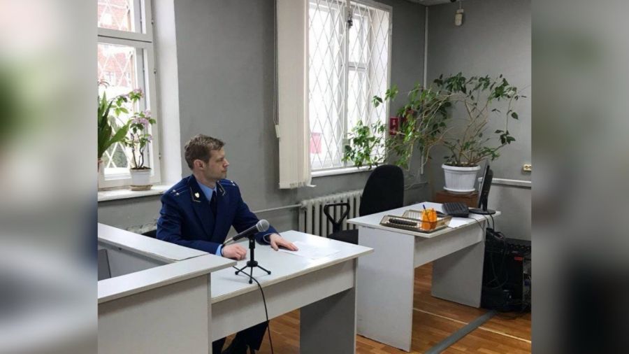 В Ярославле злоумышленник проник в частный дом и вынес оттуда полмиллиона рублей
