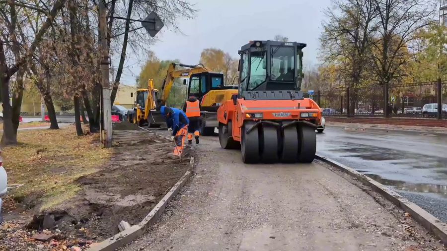 Мэр Ярославля проверил ремонт проспекта Фрунзе и Большой Павловской