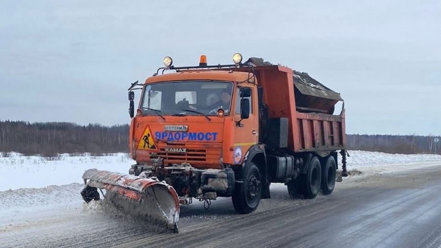 Министр дорожного хозяйства области Роман Душко попросил ярославцев проявлять повышенную бдительность на дорогах