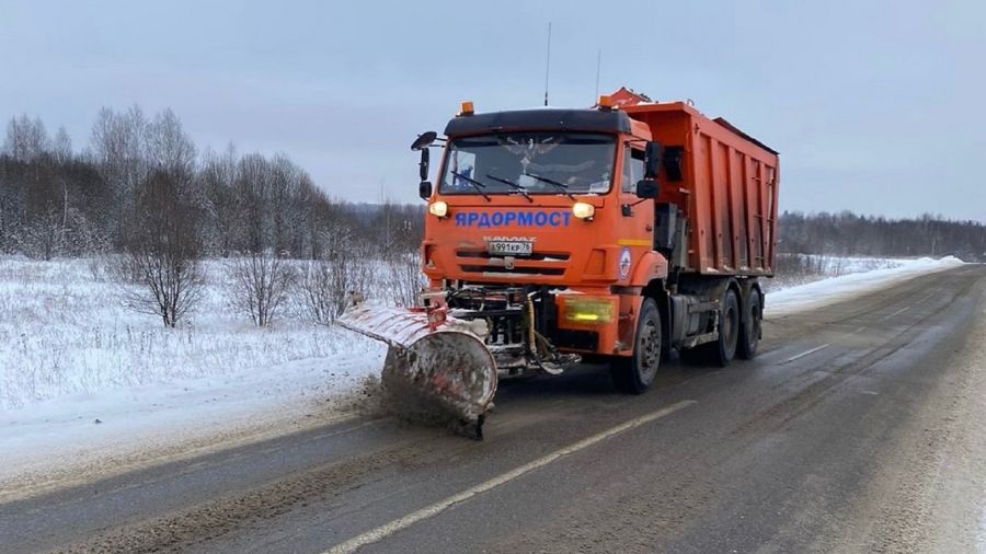 В Ярославской области дорожные службы продолжат работать в новогодние праздники