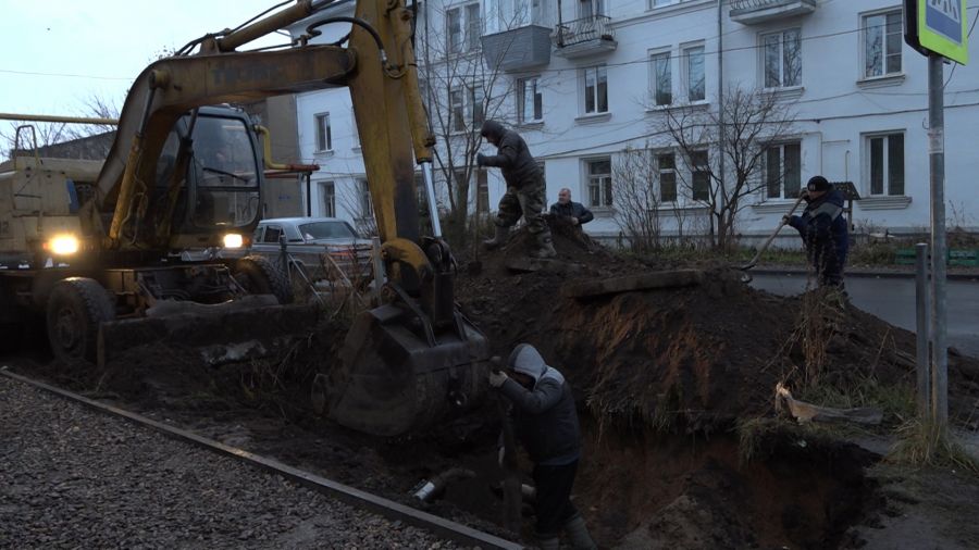 Стала известна причина прорыва на теплотрассе в Ростове Ярославской области