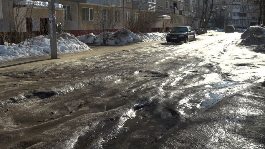 В Ярославле около 400 человек получили травмы, поскользнувшись на льду