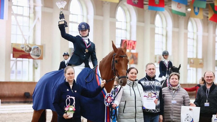 Ярославская спортсменка завоевала 4 медали на всероссийских соревнованиях по конному спорту