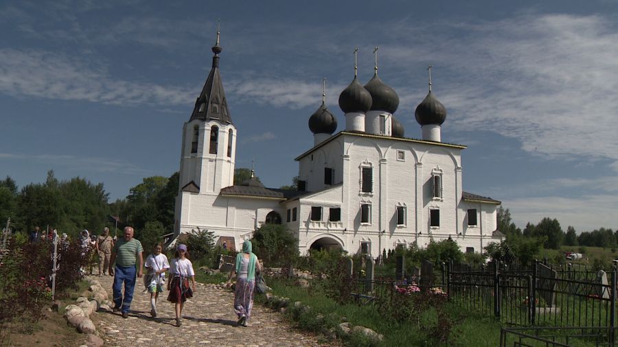 В селе Хопылево проходит Всероссийский фестиваль культуры и искусства имени Федора Ушакова