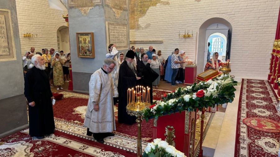 В Хопылево освятили престолы храмового комплекса, где крестили Федора Ушакова