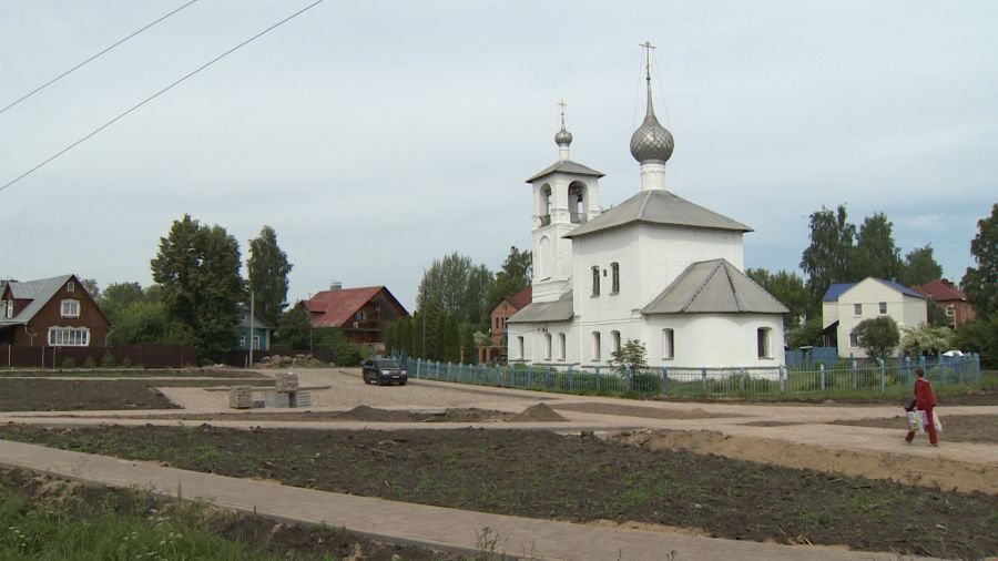 В Ростове, Шурсколе и Семибратово идут работы по нацпроекту «Жилье и городская среда»