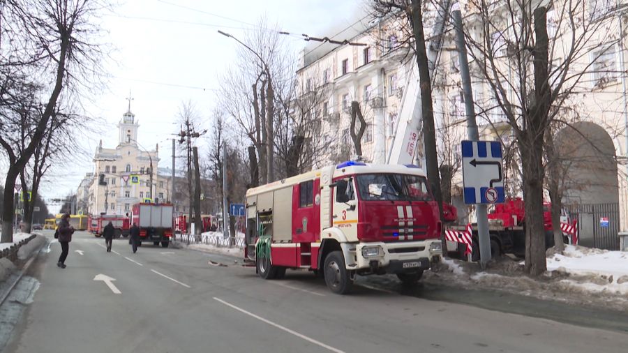 В МЧС сообщили о полной ликвидации пожара на проспекте Ленина