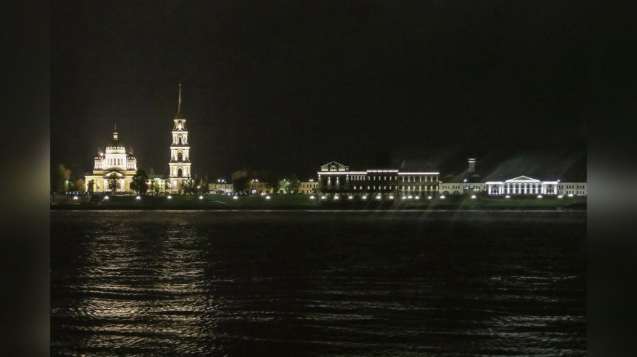 В Рыбинске подсветка украсила главные городские здания