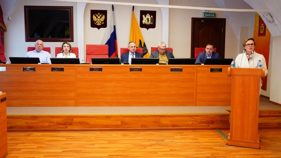 Создание образовательных комплексов обсудили депутаты Ярославской областной Думы