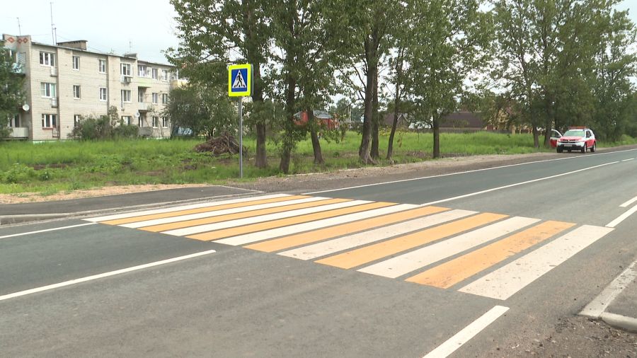 В Ярославском районе дорожники отремонтировали въезд в село Сарафоново