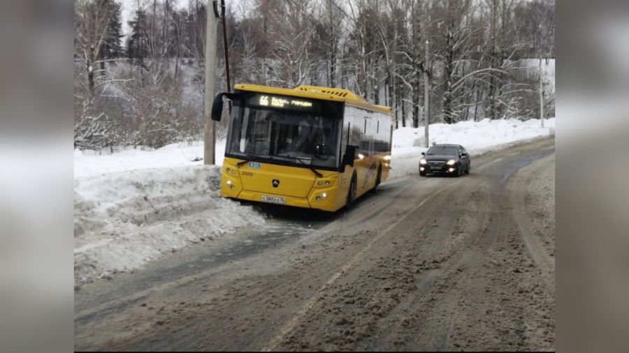 В Ярославле руководитель одной из компаний-перевозчиков пожаловался на неубранные дороги