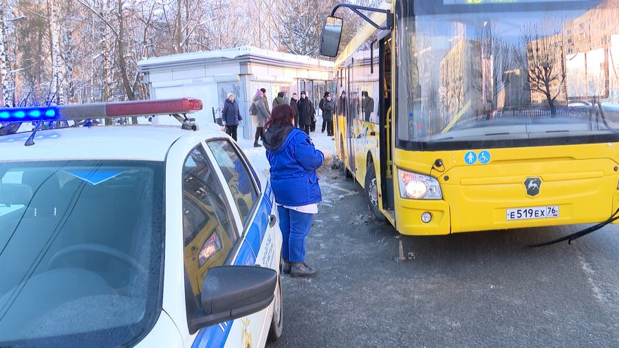 Мэрия Ярославля прокомментировала смертельную аварию с автобусом на Ленинградском проспекте