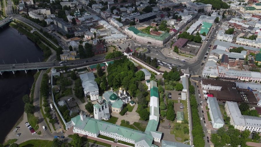 Центр Ярославля на выходные закроют для транспорта