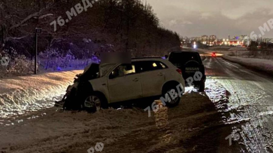 В Ярославском районе в столкновении иномарок пострадали два водителя