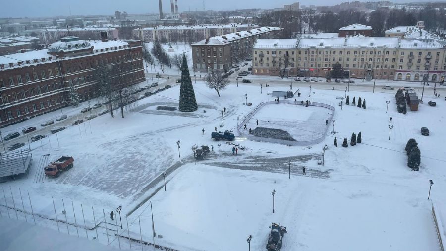 В Рыбинске расторгли контракт с подрядчиком, строившим каток на площади Дерунова