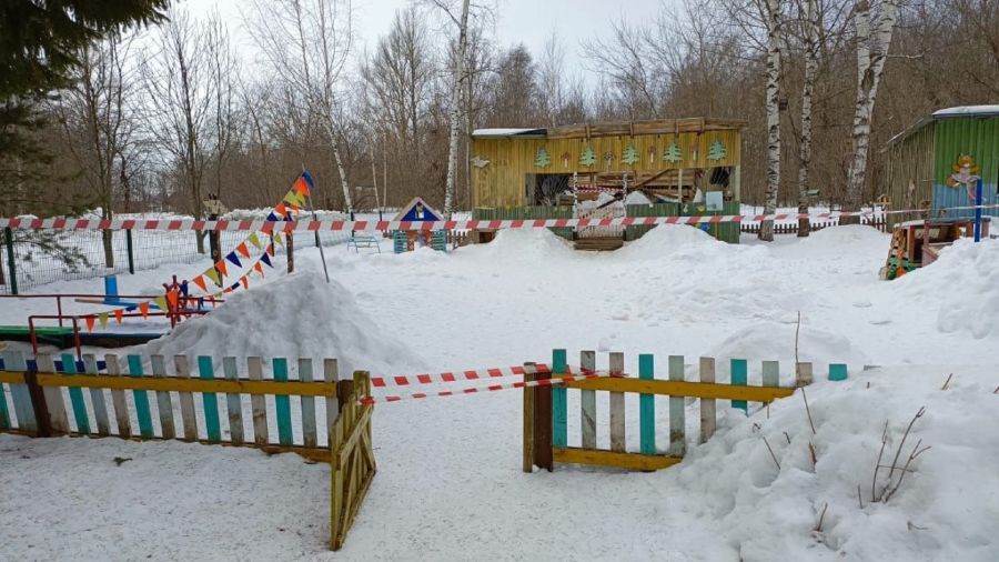 В Рыбинске директору детсада, где обрушилась крыша веранды, грозит административный штраф