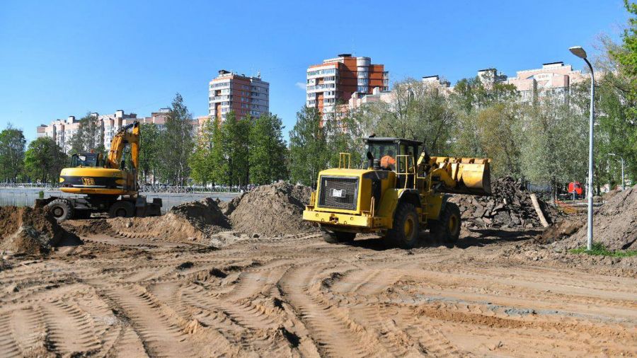 В парке 30-летия Победы в Ярославле началось берегоукрепление