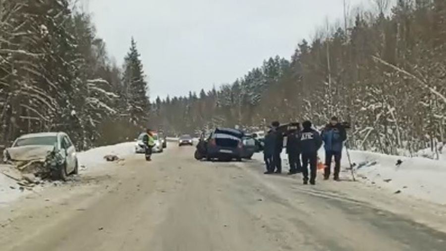 В Ярославской области в тройном ДТП один человек погиб и двое пострадали