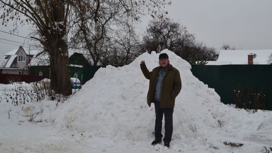 Ярославский мастер приглашает всех желающих помочь в создании снежной фигуры