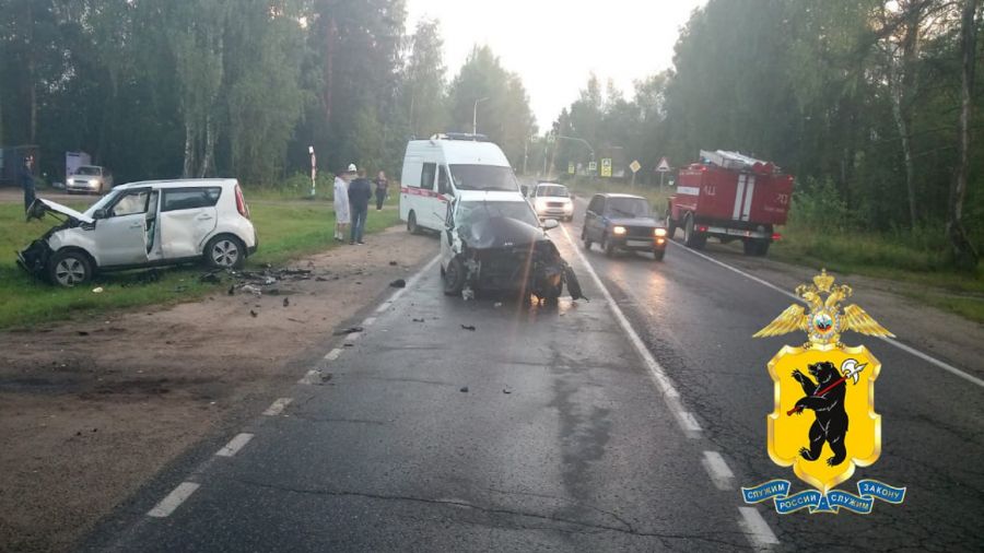 В Мышкинском районе в ДТП пострадали два взрослых и два ребенка